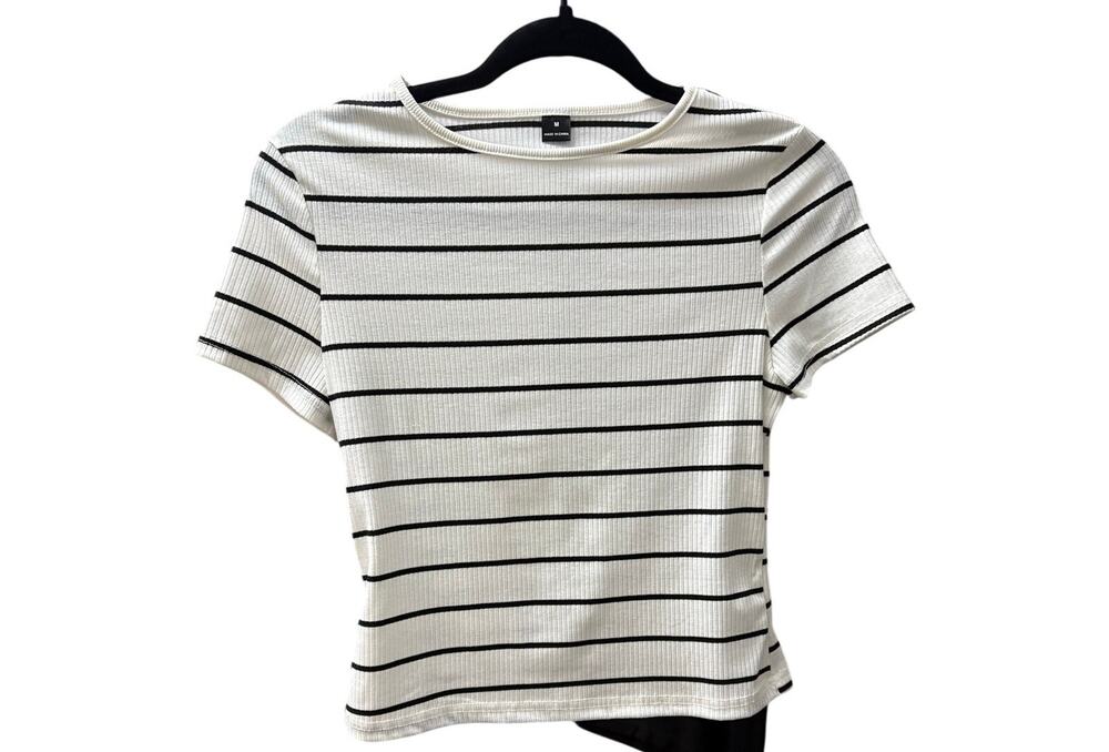 NWOT-M-Shein Classic Striped Ribbed Short Sleeve Baby Tee